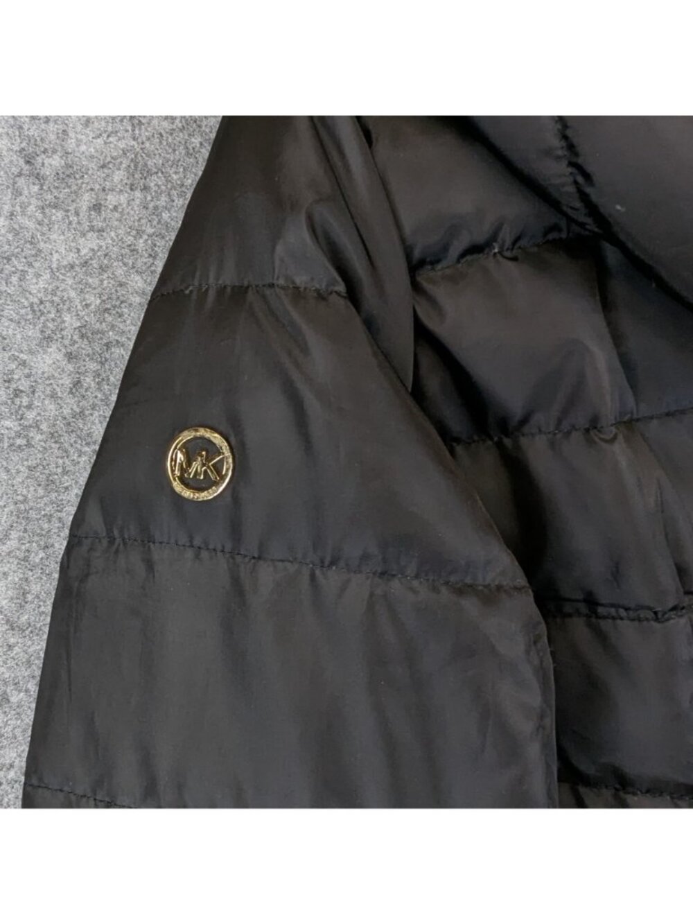 Michael Kors Black Quilted Hooded Puffer Coat w/ Gold Zippers Women's Size M - Picture 3 of 13
